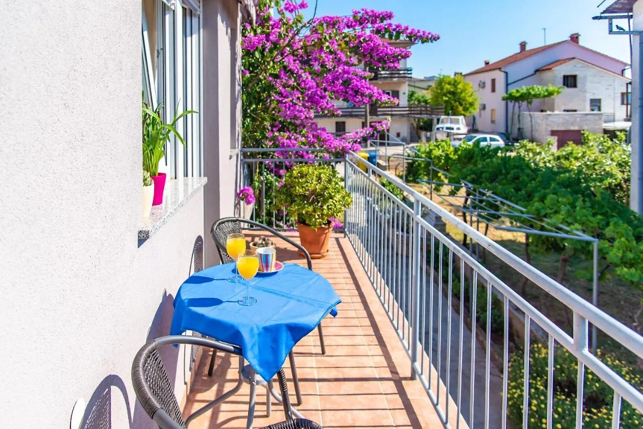 Διαμέρισμα Apartman Maria Πούλα